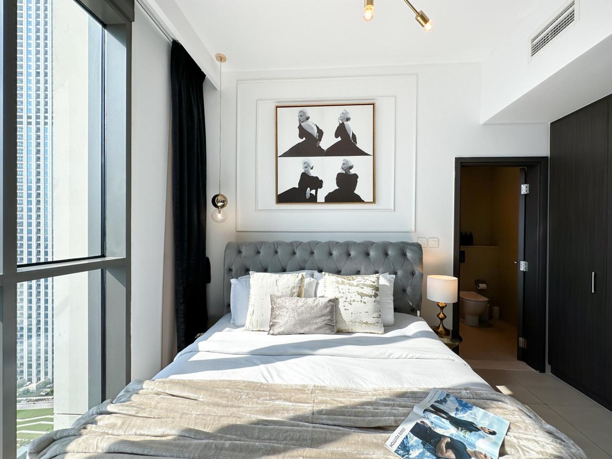 Stylish 2 Bedroom Dior-Inspired Apartment Connected To Dubai Mall Bagian luar foto